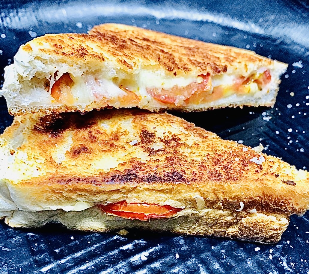 Toasted cheese and tomato sandwich